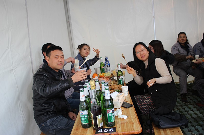 華燁篷房燒烤現(xiàn)場 華燁篷房燒烤現(xiàn)場