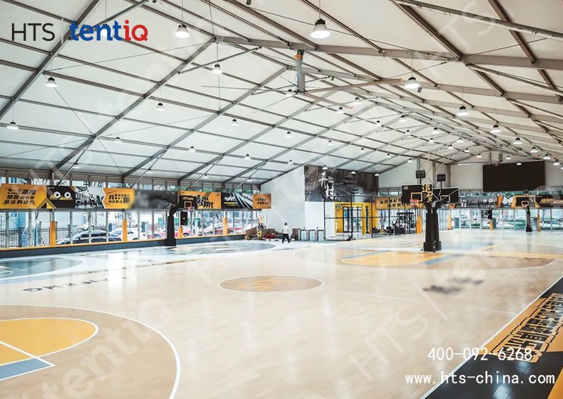 裝配式運(yùn)動(dòng)篷房配套齊全，打造成專(zhuān)業(yè)的體育館
