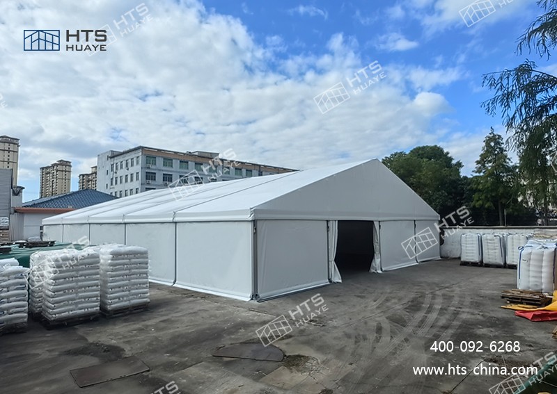 成功為橡膠和塑料制品業(yè)交付了一座定制化的倉儲篷房空間