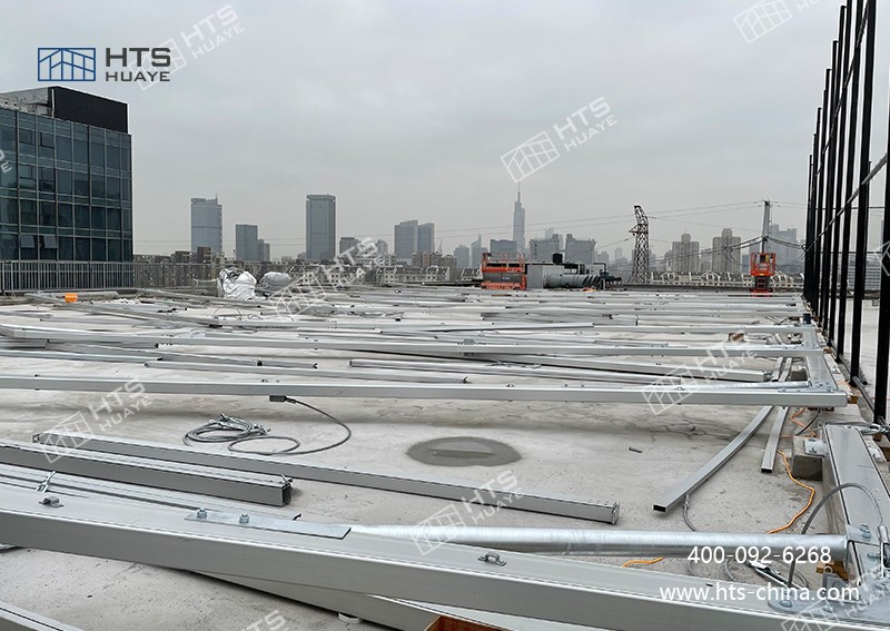 樓頂篷房搭建全攻略：四大核心注意事項，助你避開施工雷區(qū)